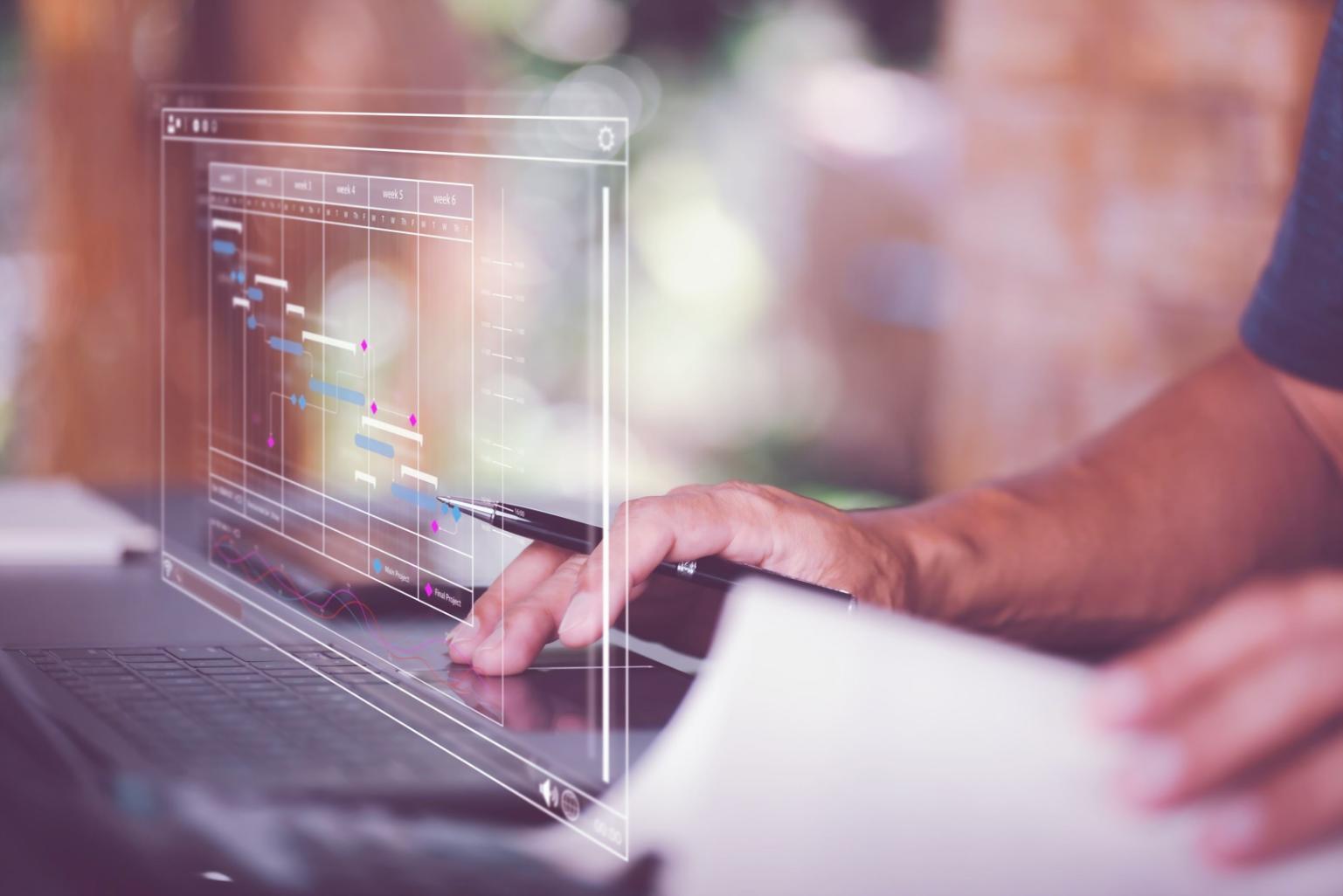 Team van ontwikkelaars die werken aan verantwoorde game design principes