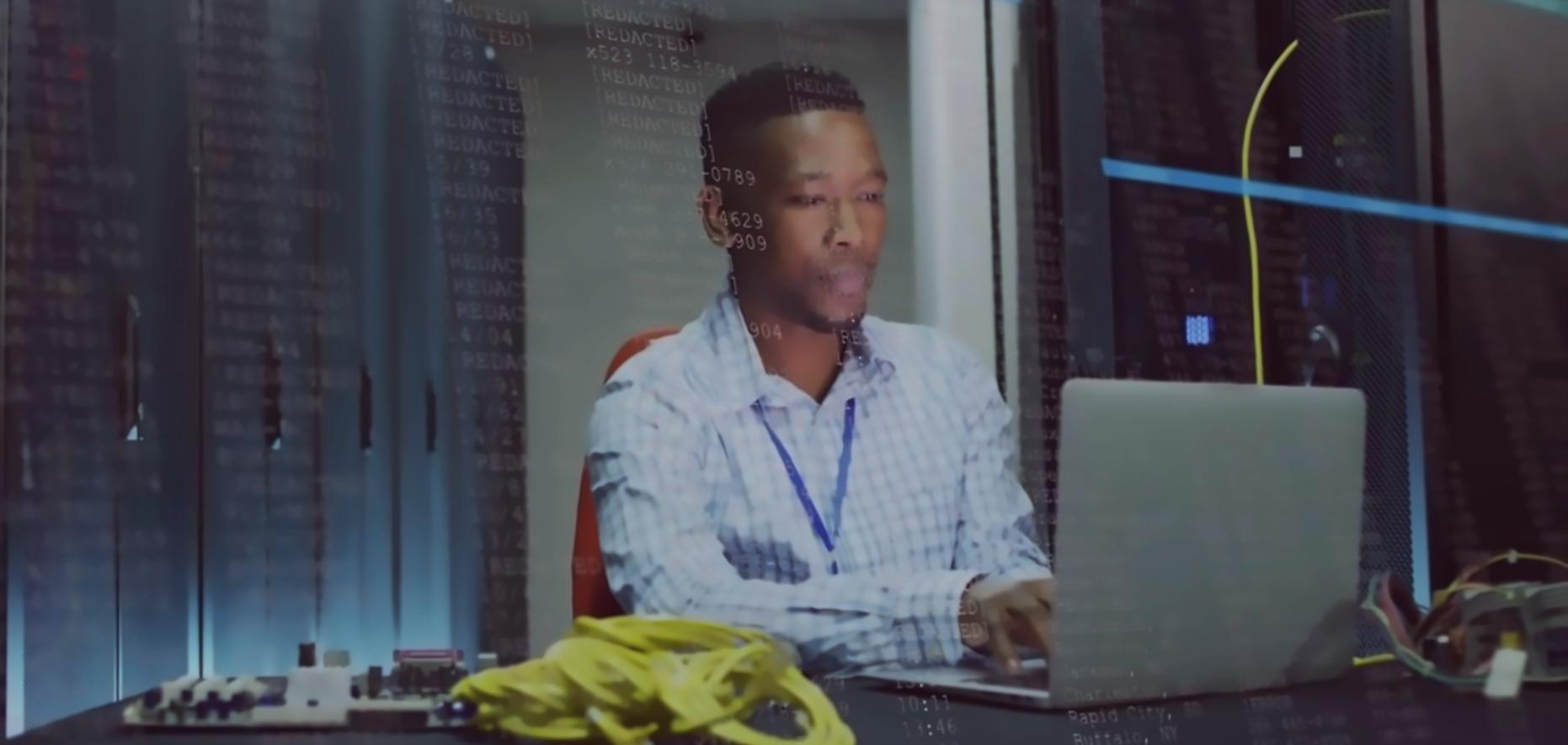 Studenten werken samen aan game development projecten